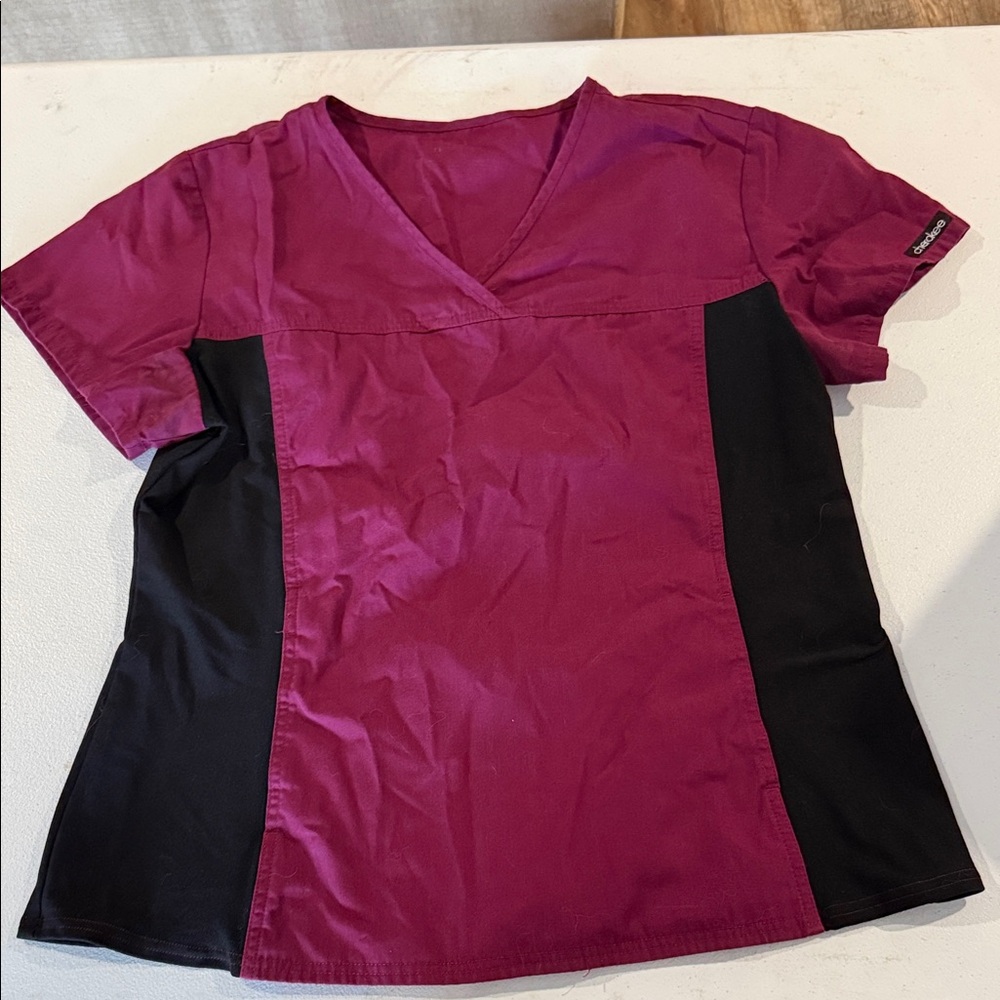 Cherokee Flex scrub top